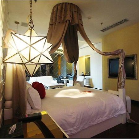 We Love Hotel Shanghai Exteriör bild